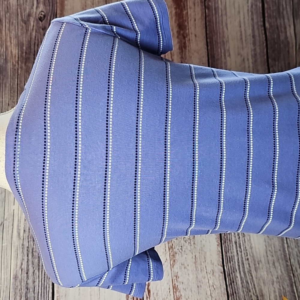 NEW CROFT & BARROW BLUE SHORT SLEEVE V NECK PULLOVER T-SHIRT - Picture 6 of 11